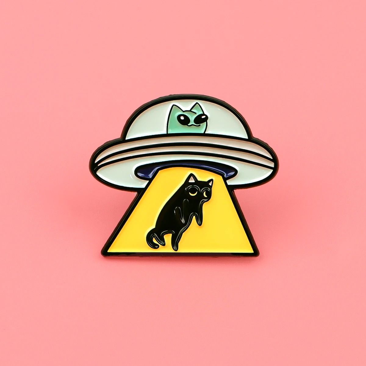 UFO Alien Enamel Pin Black Cat - Model Kit Ufo recension och pris