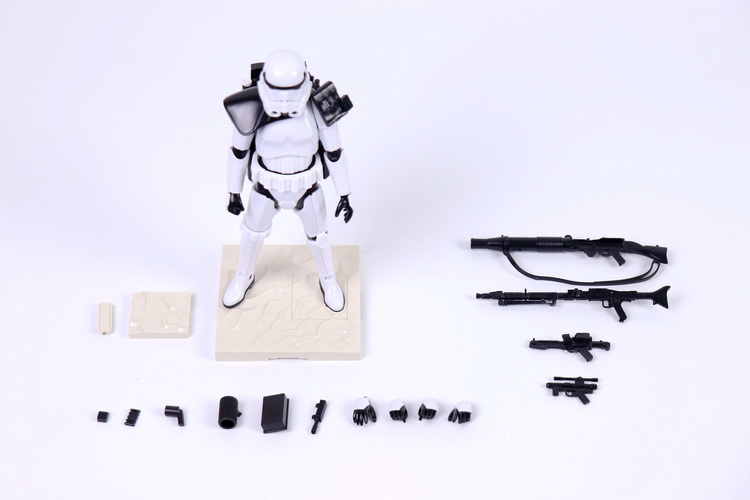 Nuclearmodel MODEL 1/12 Imperi - Model Kit Shooting Star Dragon recension och pris