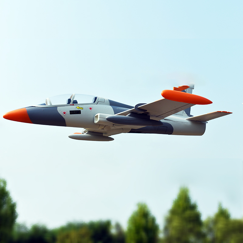 Remote-controlled Aircraft Mod - Model Kit Expert recension och pris